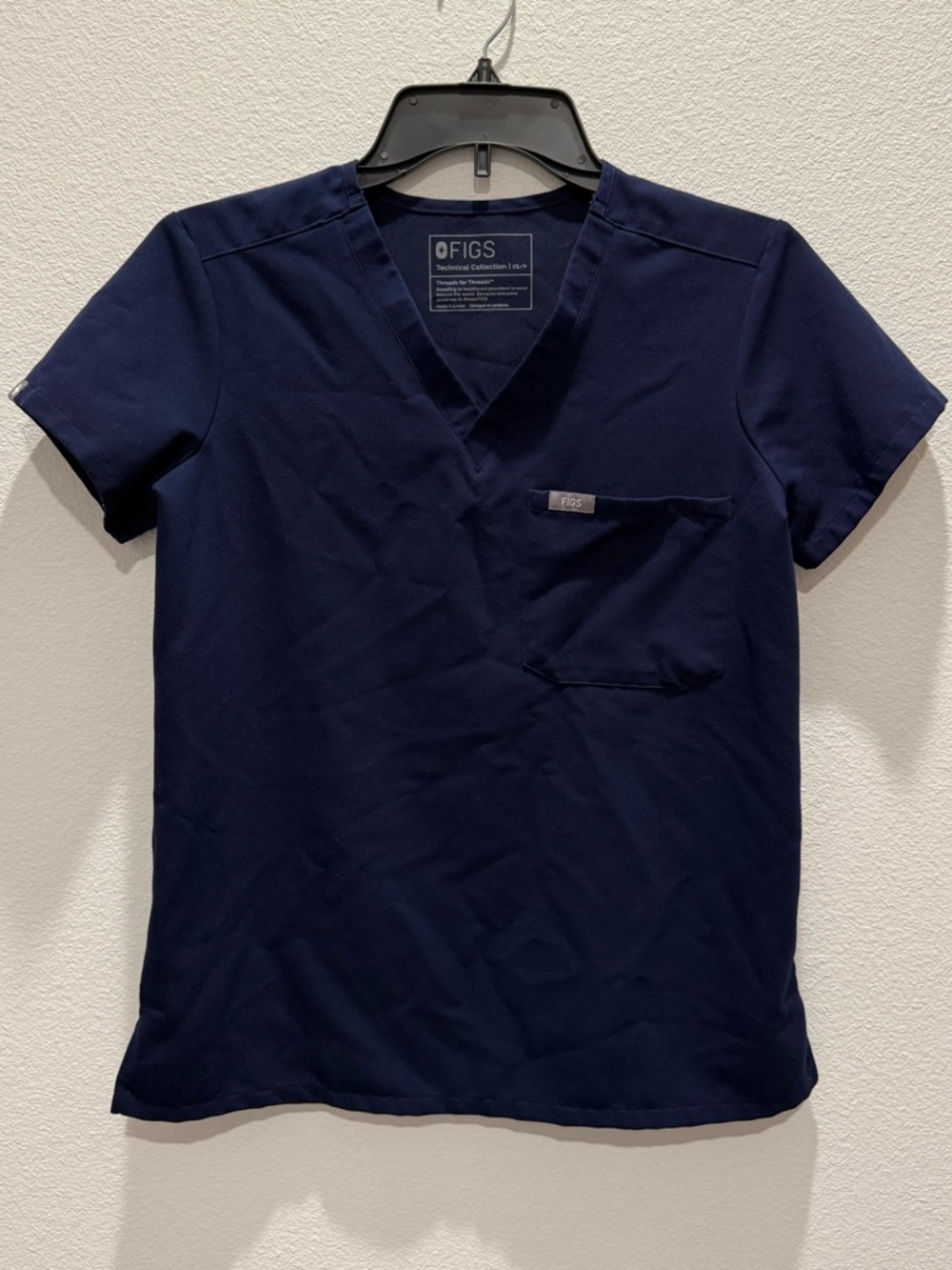 Catarina One-Pocket Scrub Top XS Petite Navy